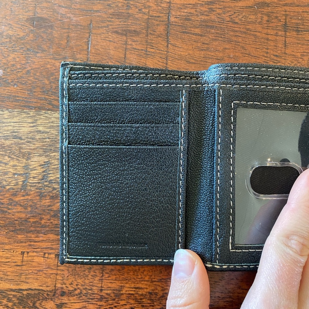 NWOT Timberland Black Leather Wallet - Picture 3 of 5